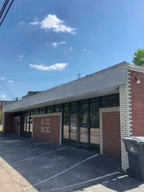 Fountain City Office Building on Broadway: 5344 N Broadway St, Knoxville, TN 37918